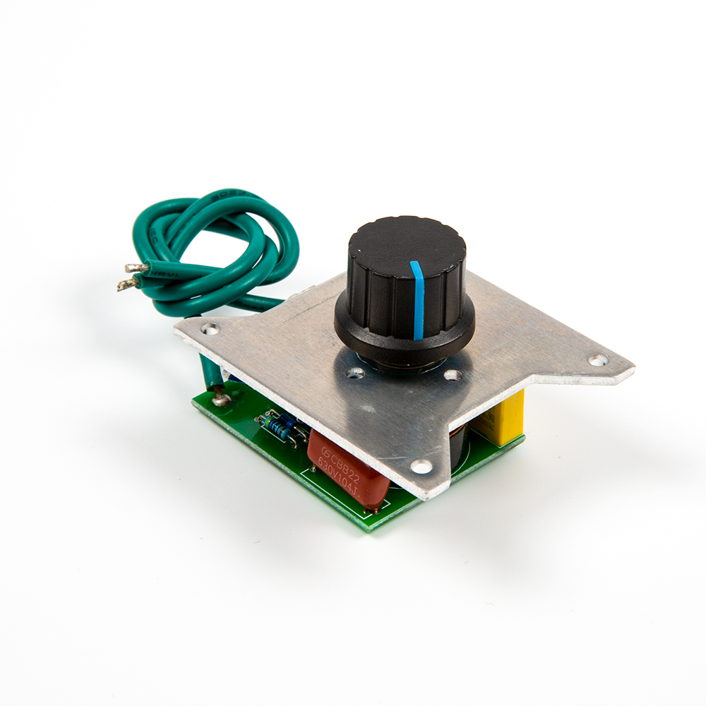 Регулятор напряжения, 1000Вт